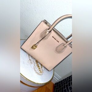 Micheal kors purse